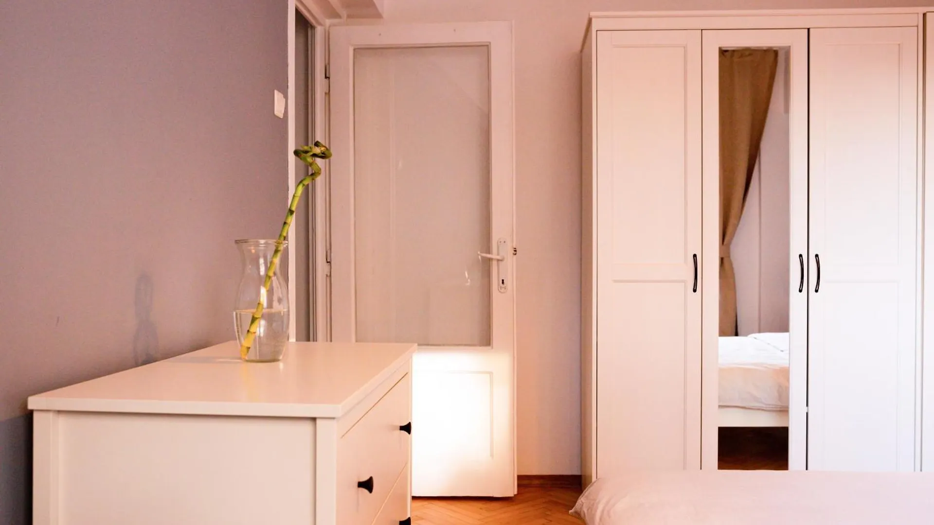 Downtown Cozy Trip Apartamento Bucareste Roménia